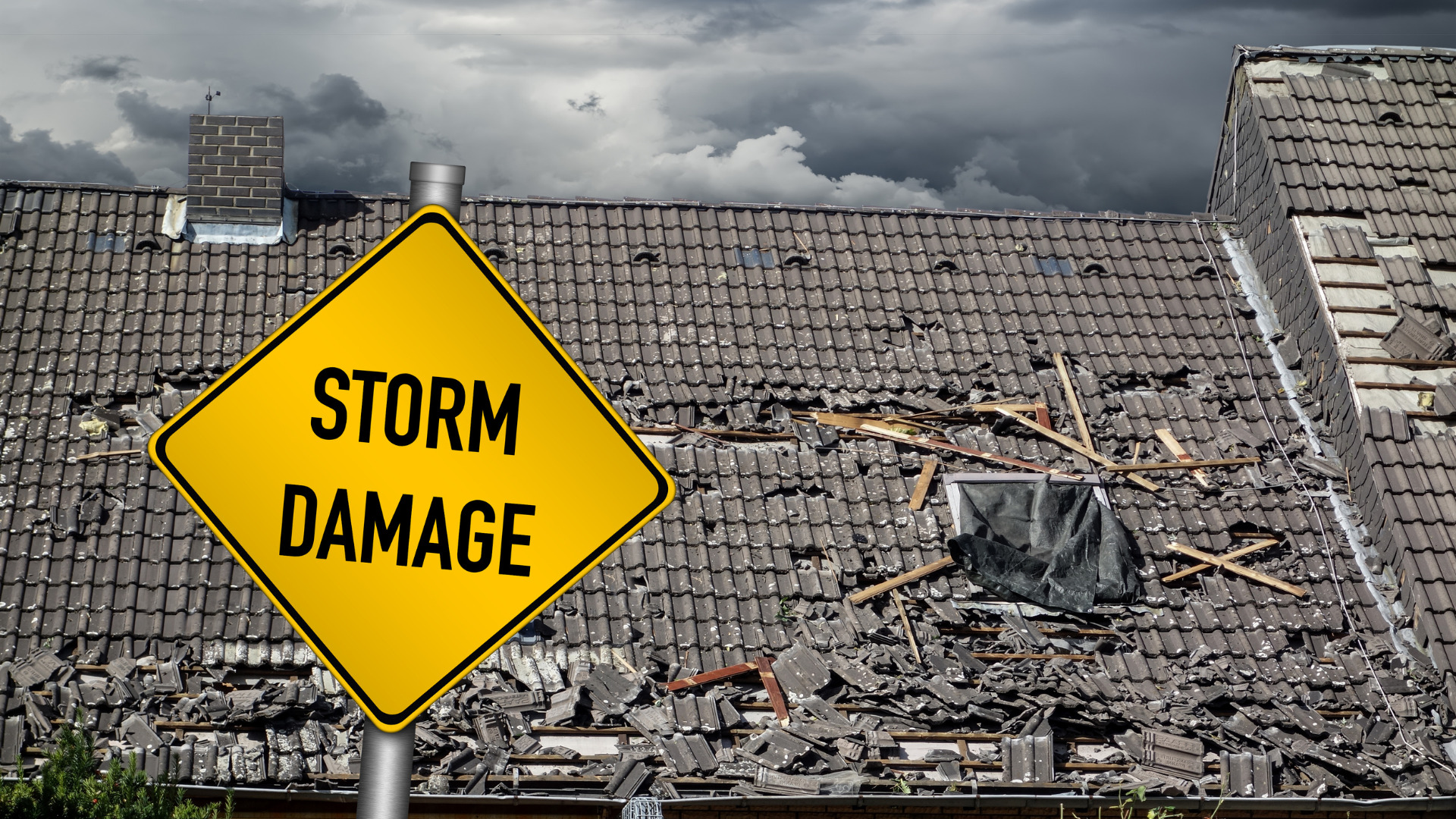 Common Roof Damage in Texas: How Weather Conditions Impact Roofing Integrity